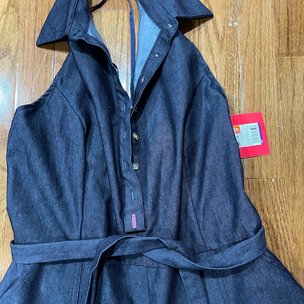 Brand new halter dress - Picture 3 of 5